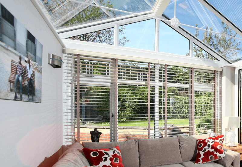 Liniar conservatory roof interior